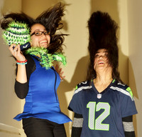 Isis & Gina: Go Hawks