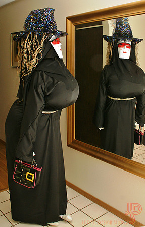 2008 Front-side-back Lady
